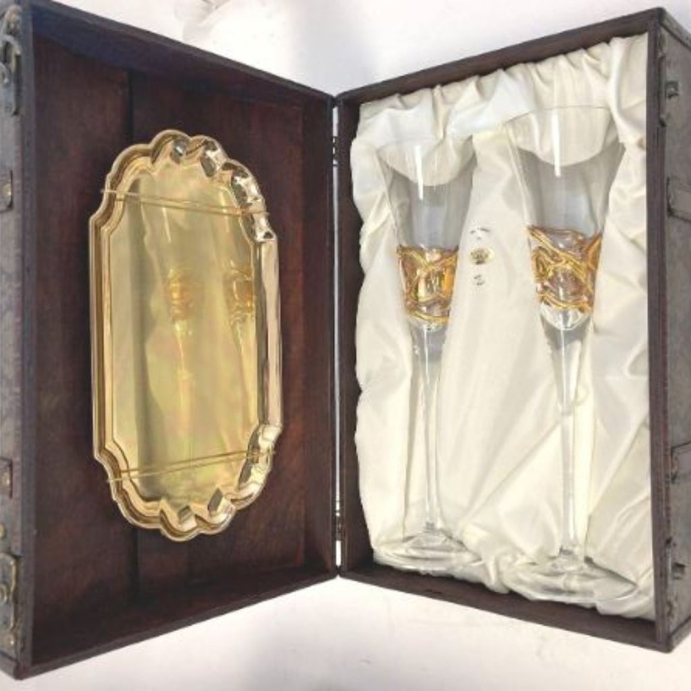 Wine/Champagne Glasses Set W/Tray & Chest